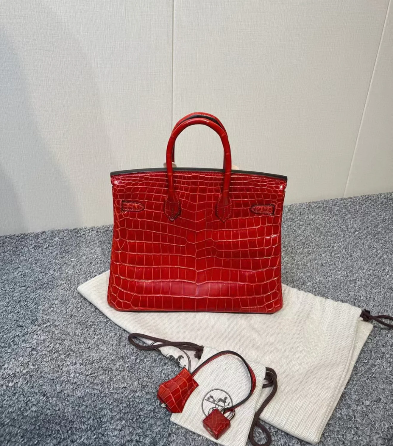 Hermes Birkin 25 Rouge H shiny crocodile leather palladium hardware - Image 2