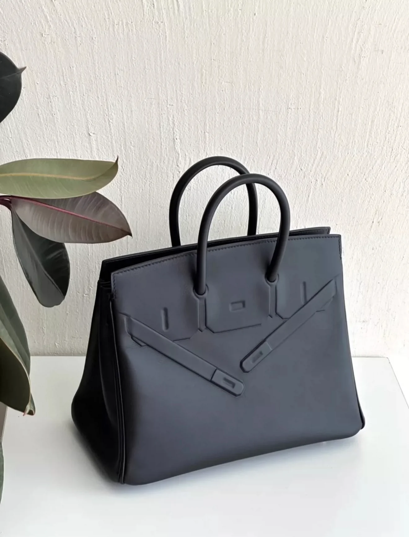 Hermès Birkin 25 Shadow Black Swift Palladium Hardware - Image 2