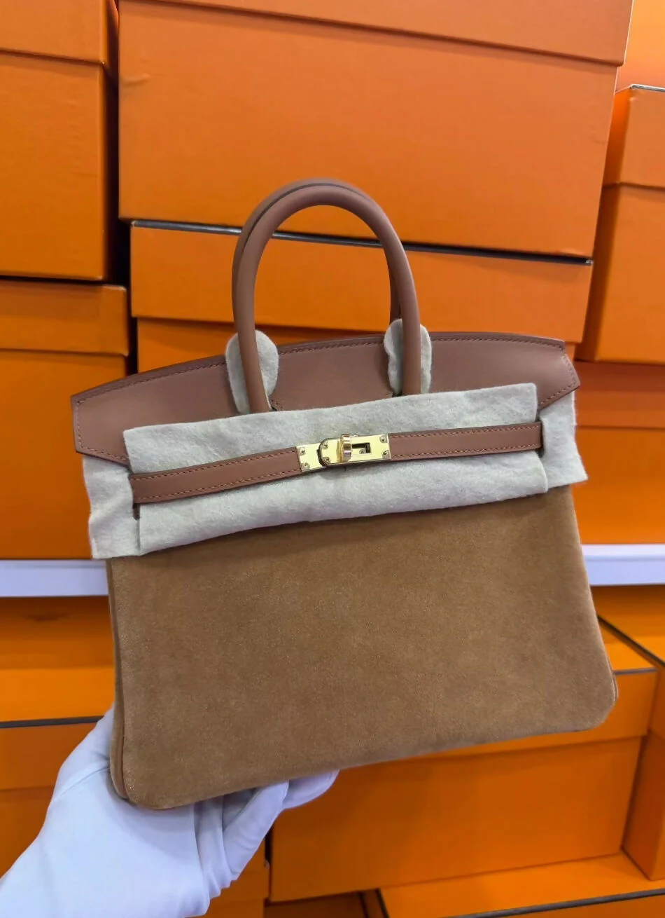 Hermès Birkin 25 Gold Swift and Grizzly Suede Leather Gold Hardware - Image 2
