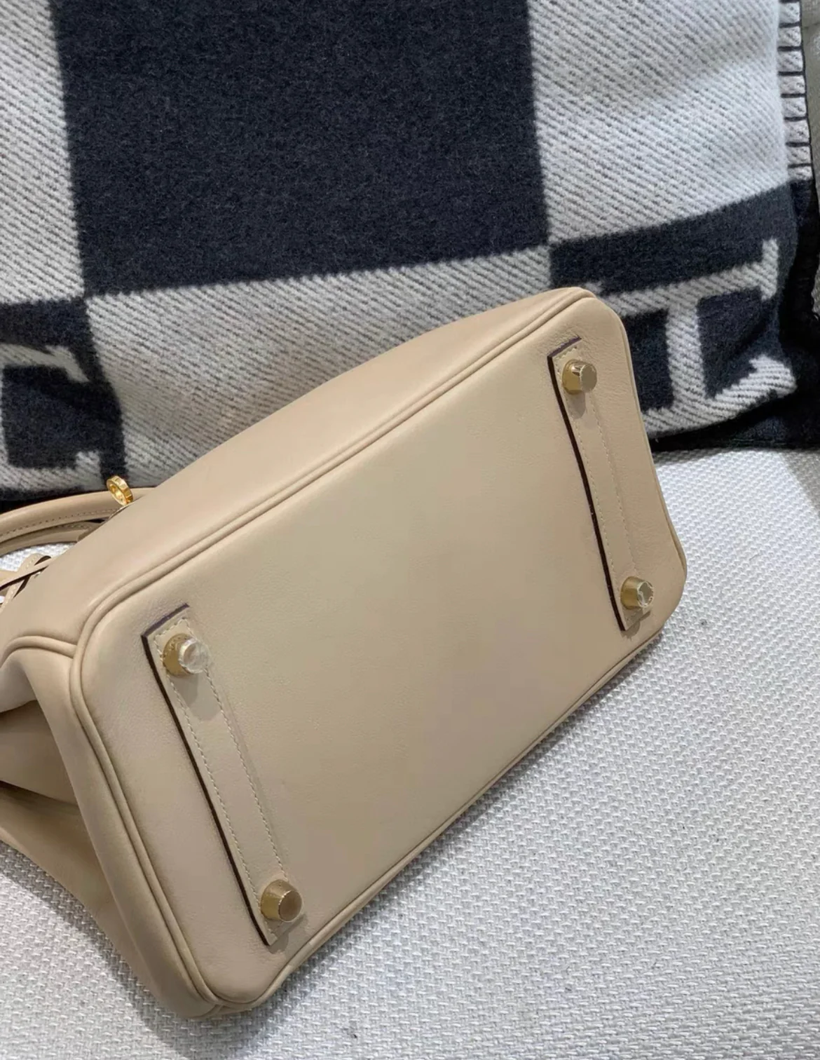 Hermès Birkin 25 Trench Swift Leather Gold Hardware - Image 5