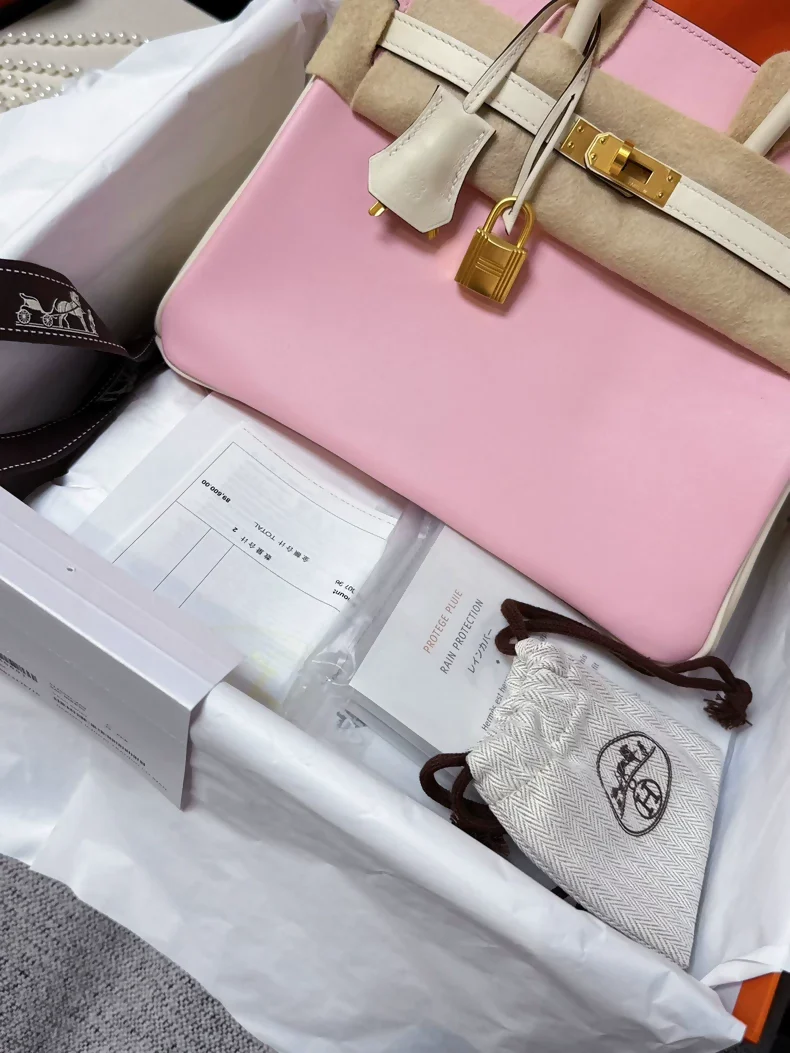 Hermes Birkin 25 two colors cherry pink 3Q and craie swift leather with brushed gold hardware - Image 2