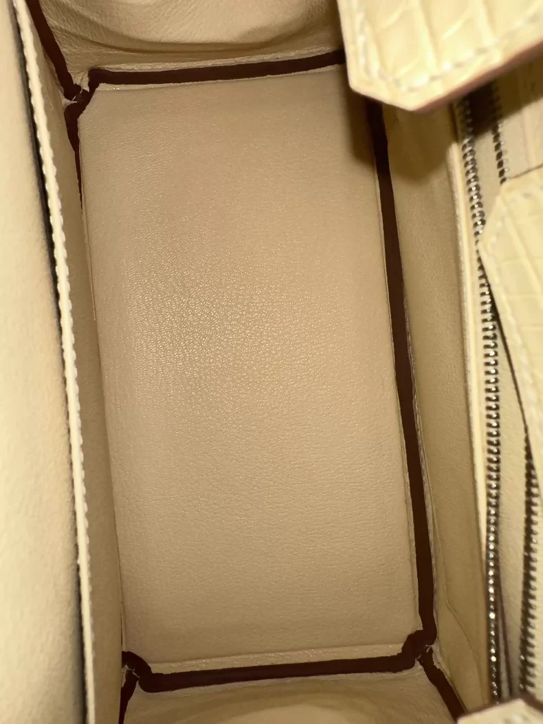 Hermes Birkin 25 Y1 Vanille Matte Crocodile leather palladium hardware - Image 2