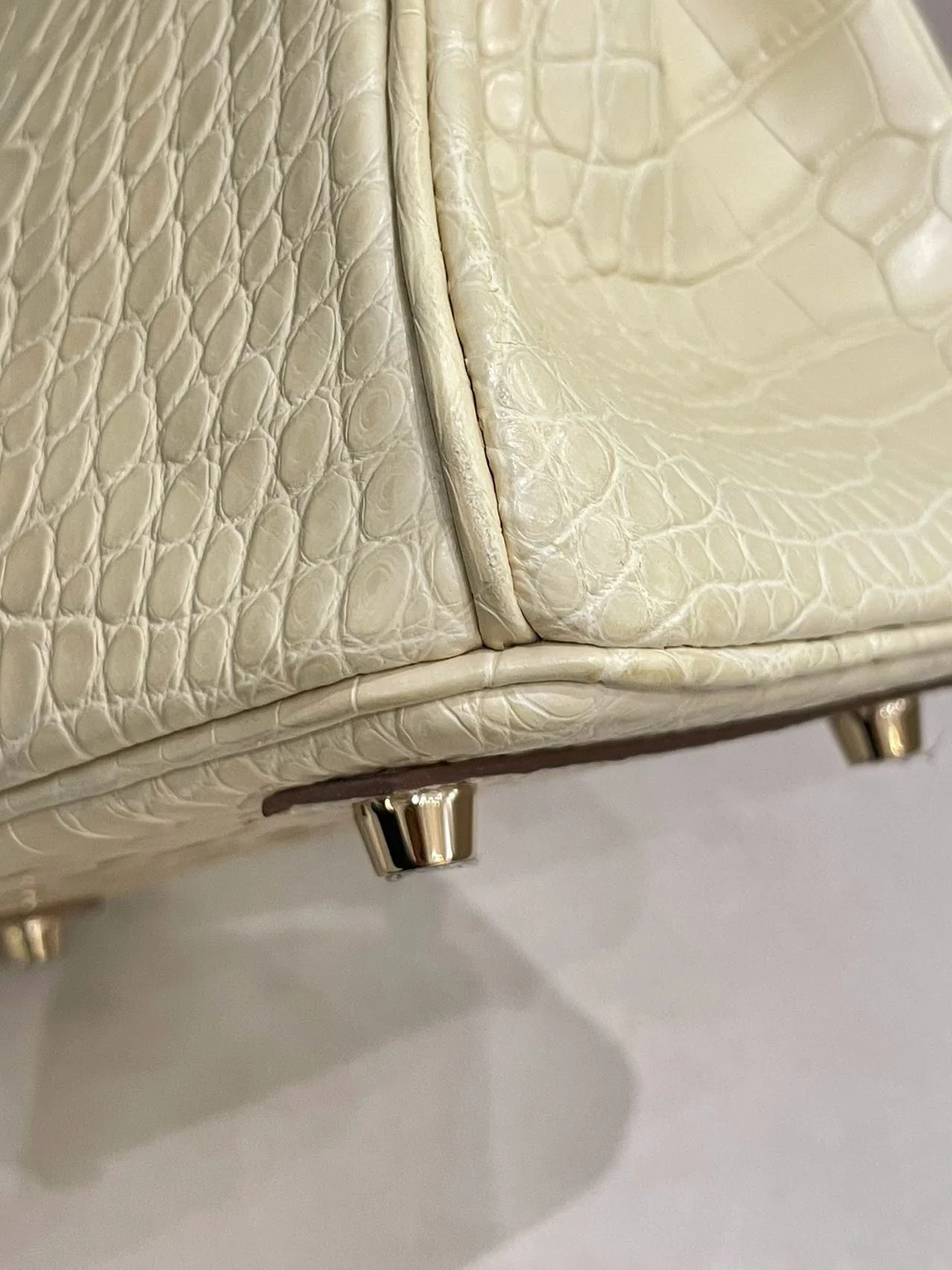 Hermes Birkin 25 Y1 Vanille Matte Crocodile Leather Gold Hardware - Image 15