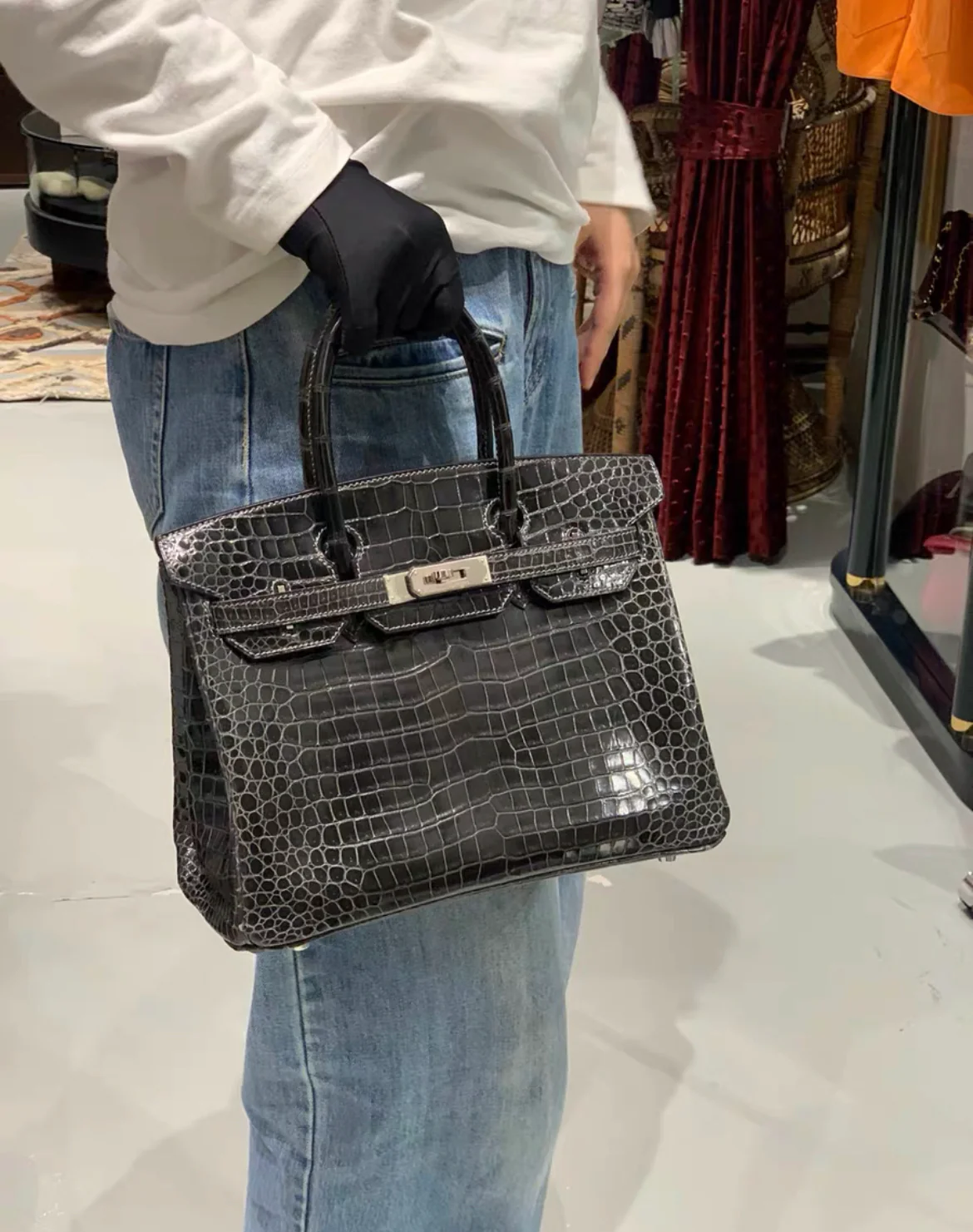 Hermès Birkin 30 Black Matte Alligator with white stitching and Palladium Hardware - Image 6