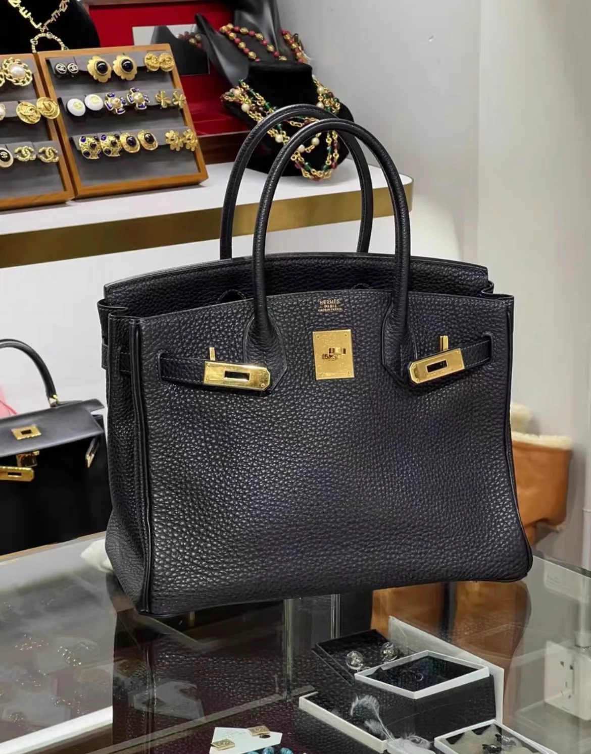 Hermès Birkin 30 Midnight Blue Togo Leather Gold Palladium Hardware - Image 2