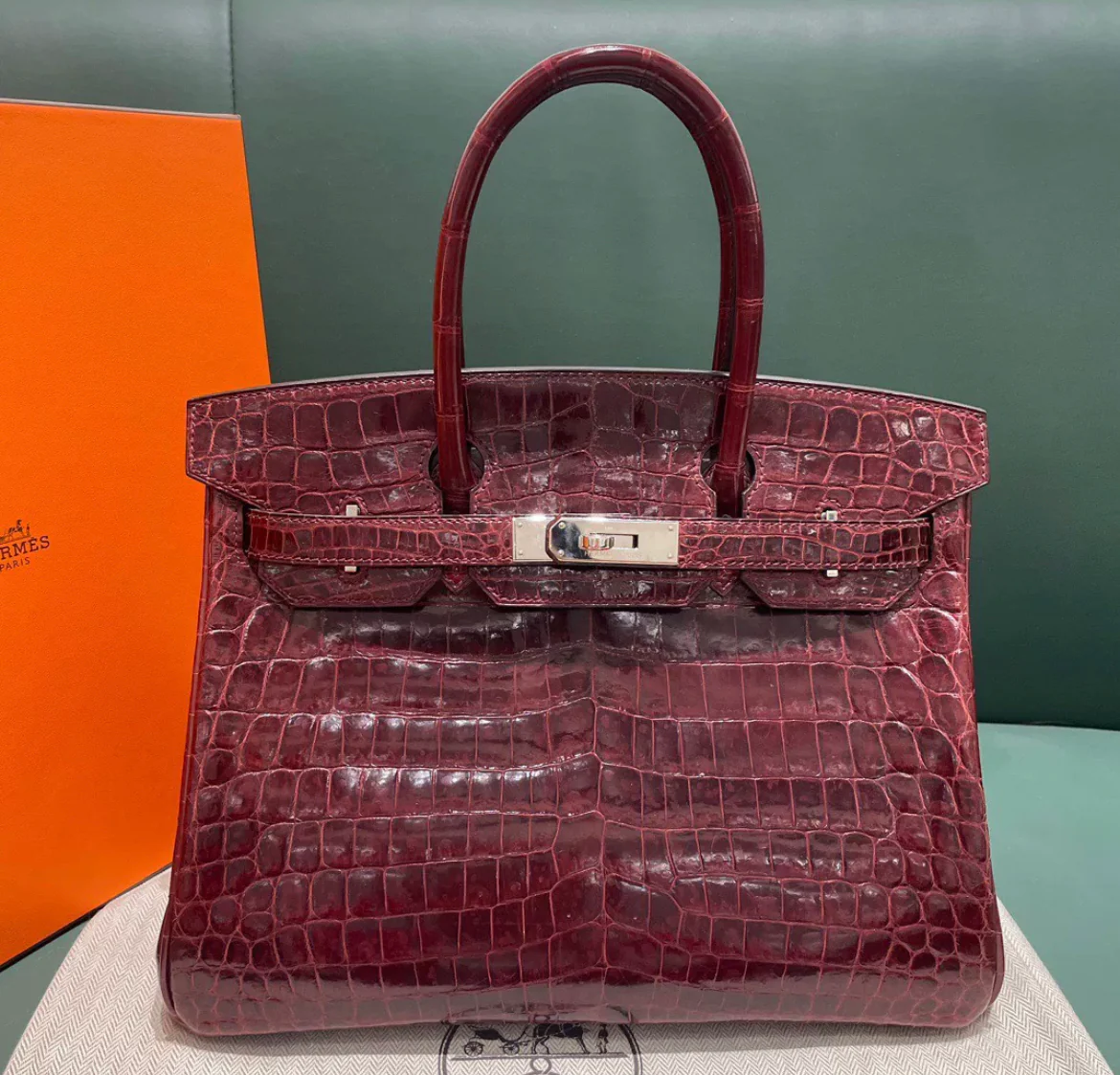 HERMÈS BIRKIN 30 BORDEAUX POROSUS CROCODILE PALLADIUM HARDWARE