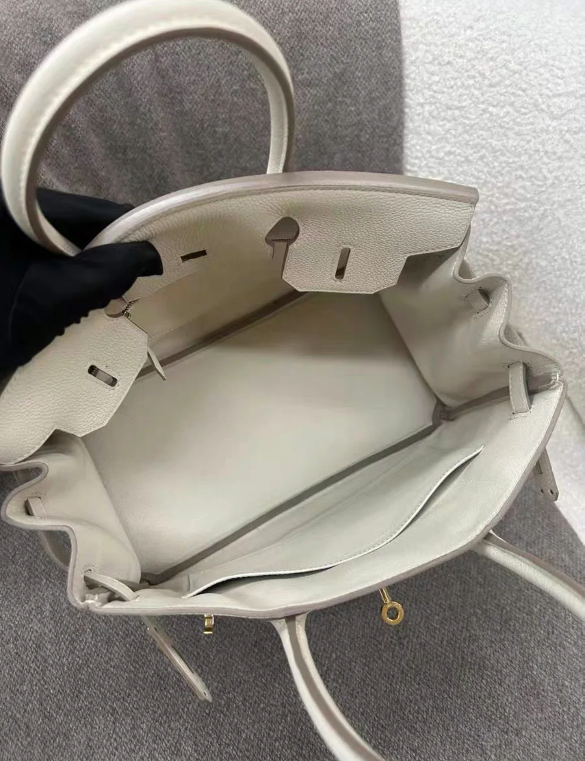 Hermes Birkin 30 Béton Togo leather Gold Hardware - Image 9