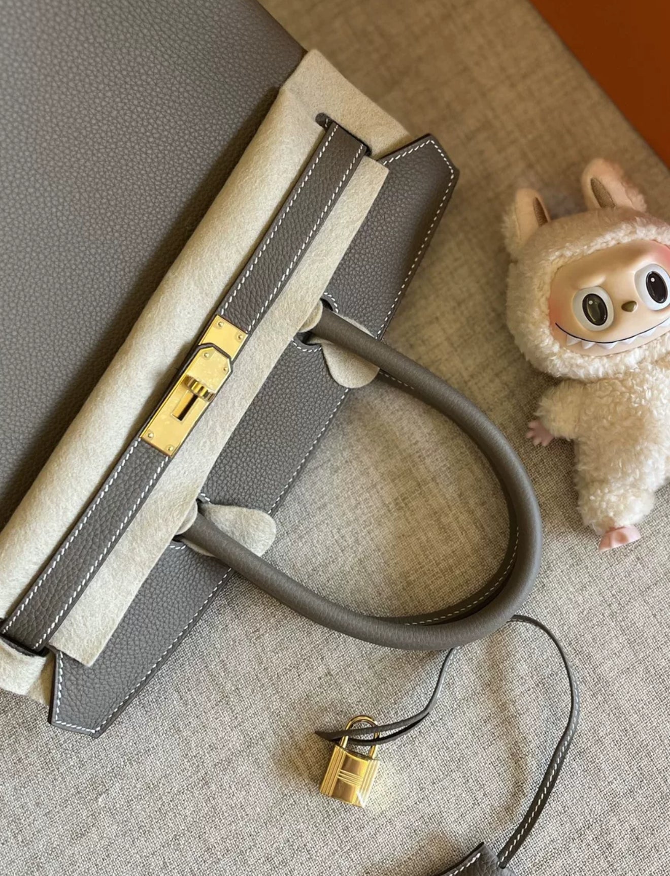 Hermes Birkin 30 Etoupe grey Togo leather Gold hardware - Image 3