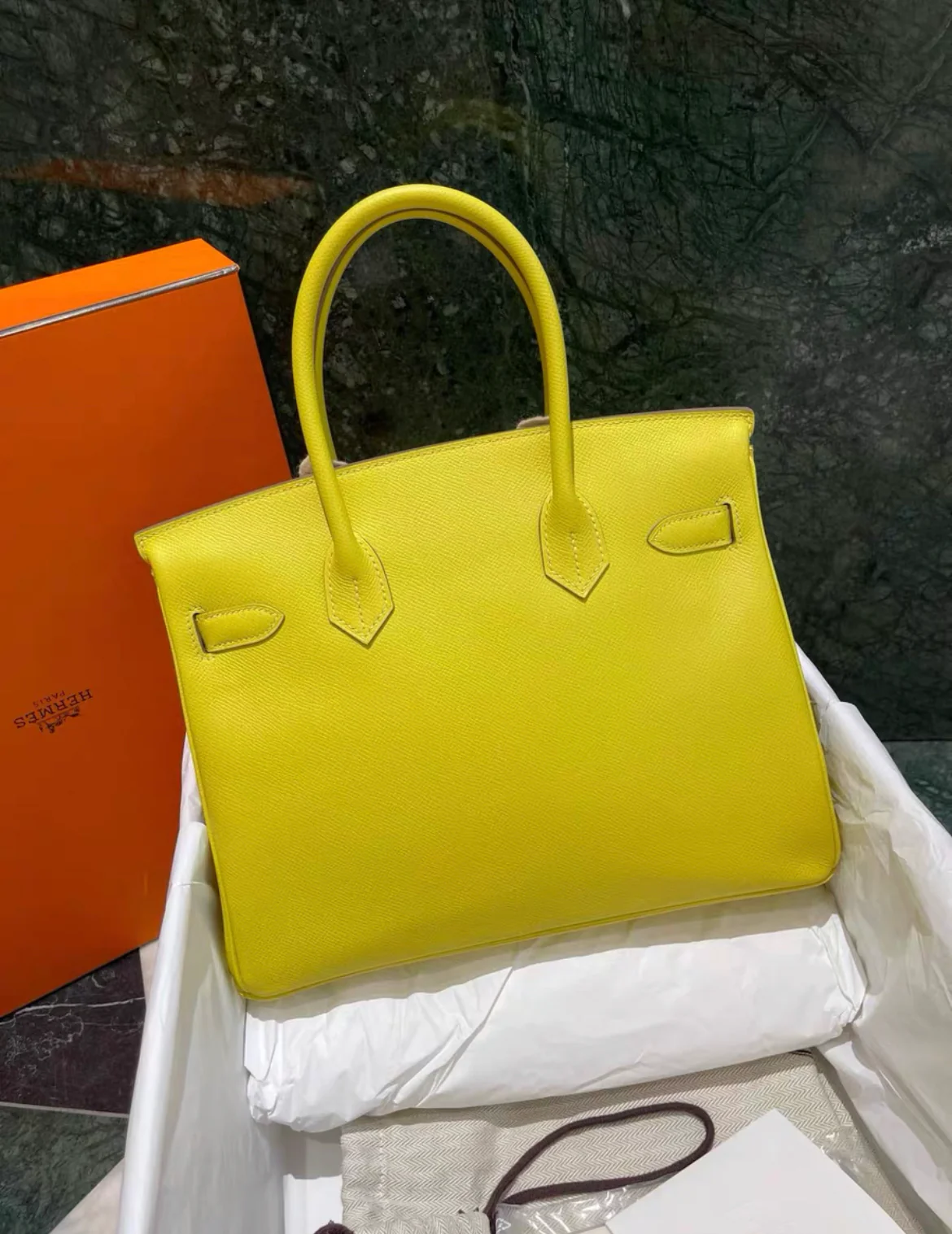 Hermès Birkin 30 Lime Epsom Gold Hardware - Image 2