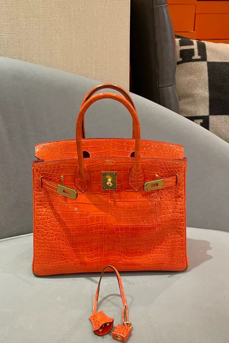 Hermès Birkin 30 Orange Shiny Porosus Crocodile Gold Hardware - Image 3