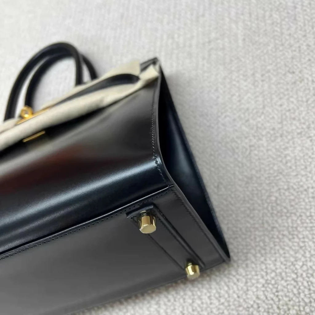Hermès Birkin 30 Black Box Leather With Gold Hardware - Image 3