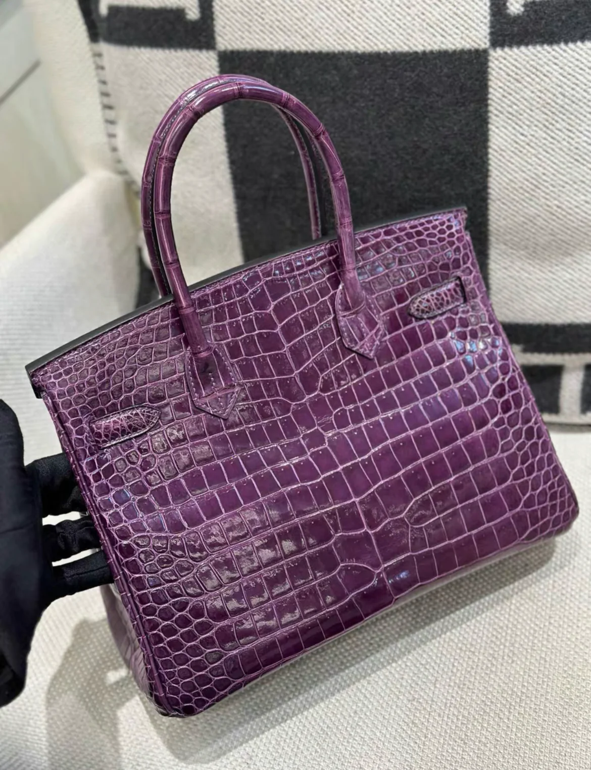 HERMES BIRKIN 30 SHINY AMETHYST POROSUS CROCODILE  WITH PALLADIUM HARDWARE - Image 3