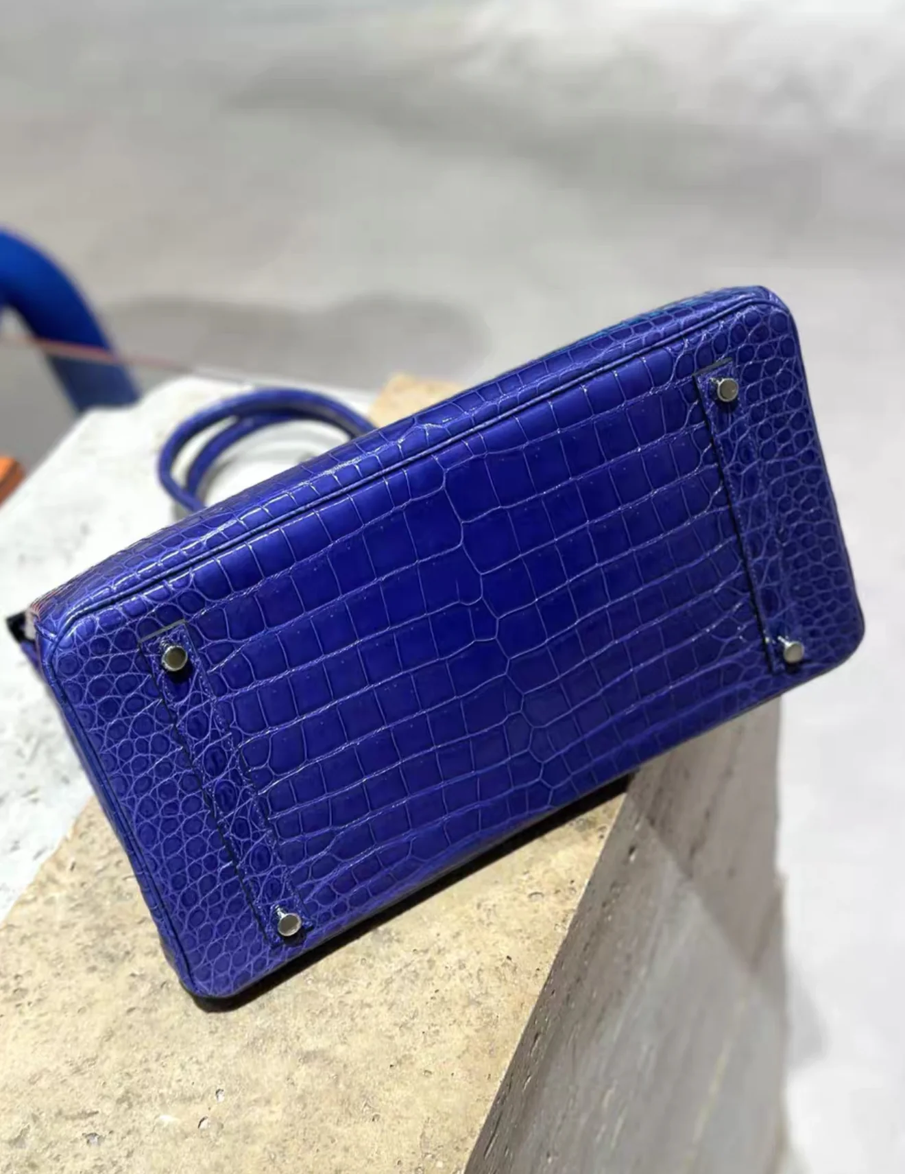 Hermès Birkin 35 Blue Electric Shiny Crocodile Leather Palladium Hardware - Image 4