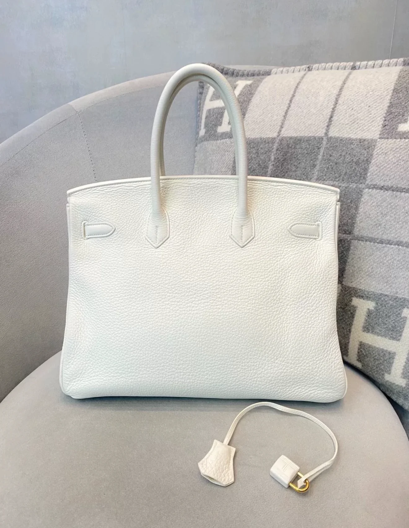 Hermès Birkin 35 White Togo Leather Gold Hardware - Image 2