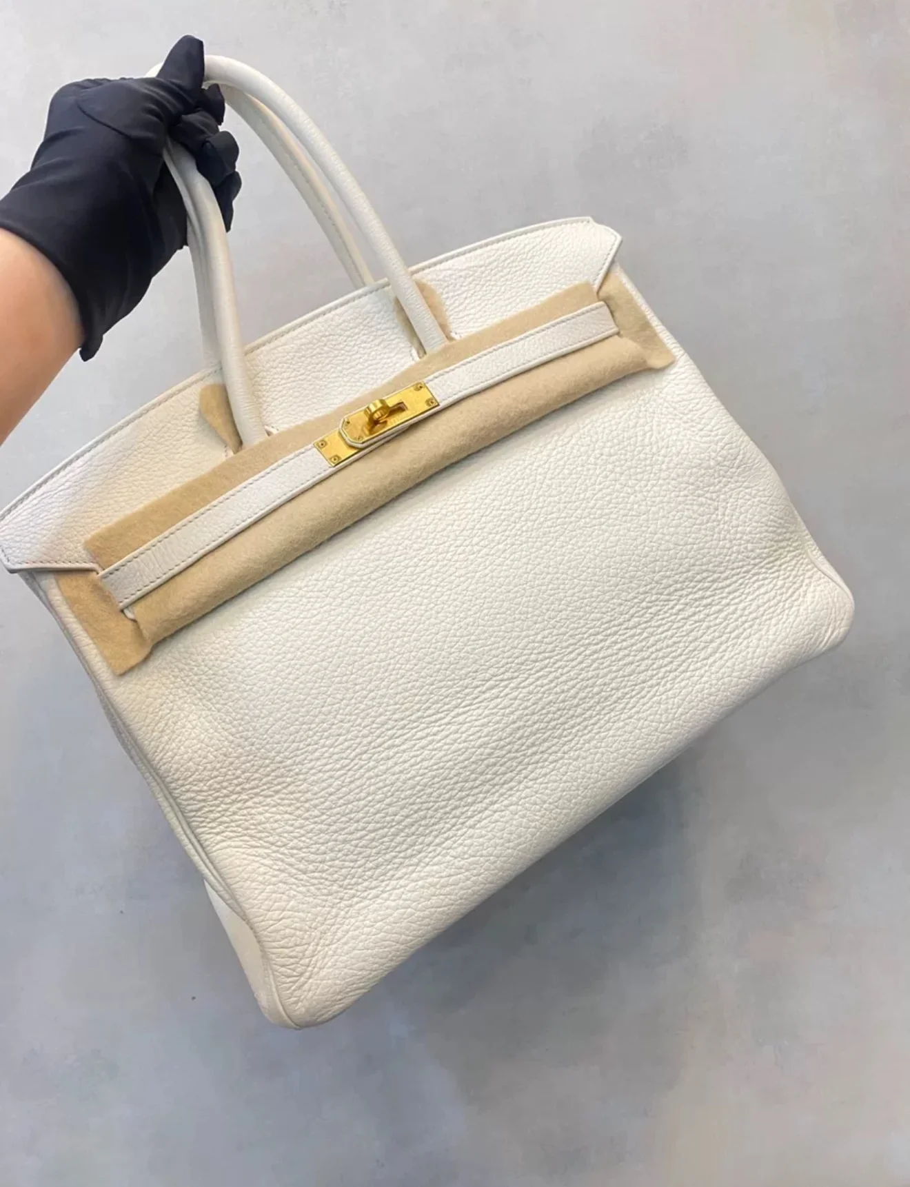 Hermès Birkin 35 White Togo Leather Gold Hardware - Image 3