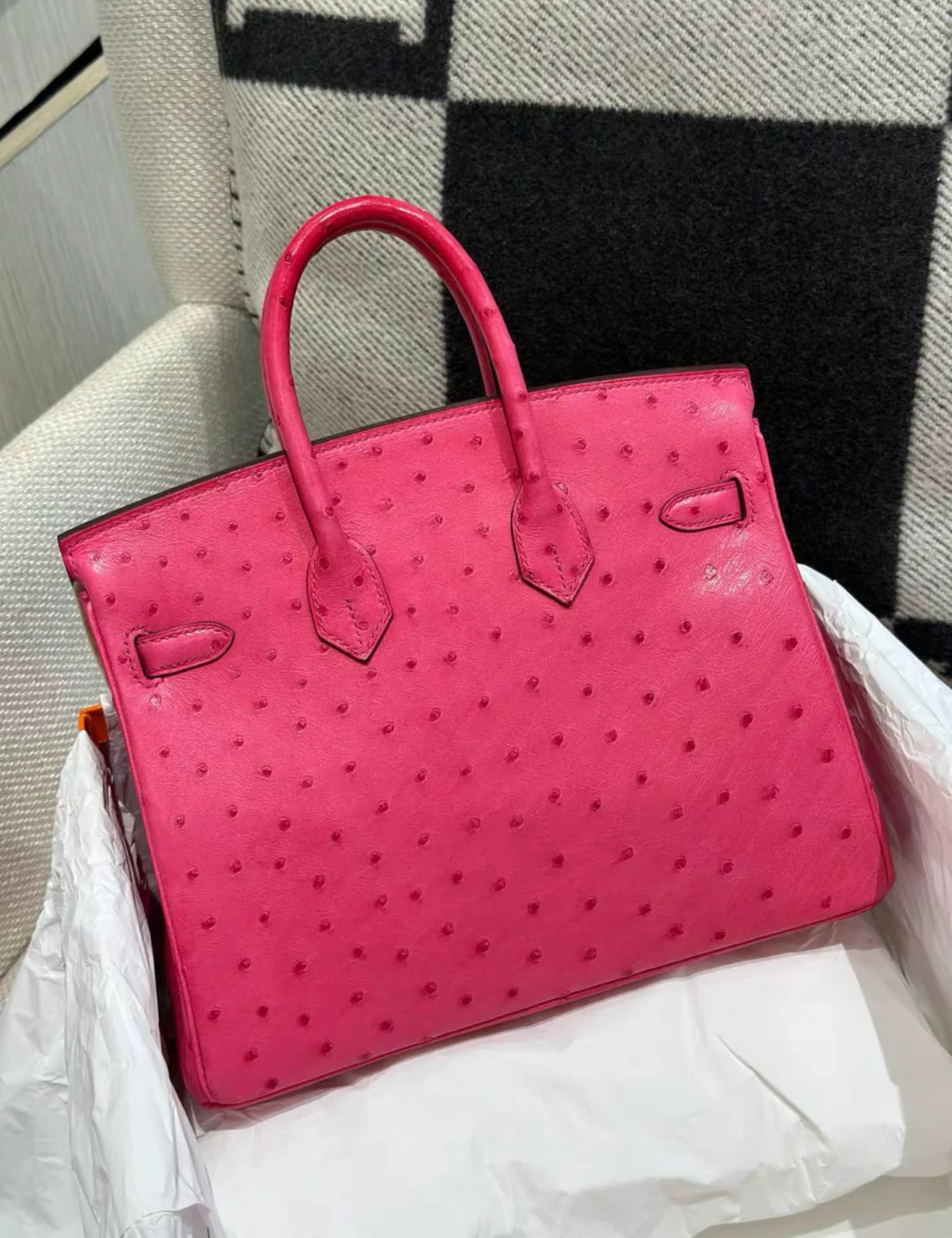 Hermes Birkin bag 25 Fuschia pink　Ostrich leather Palladium hardware - Image 3