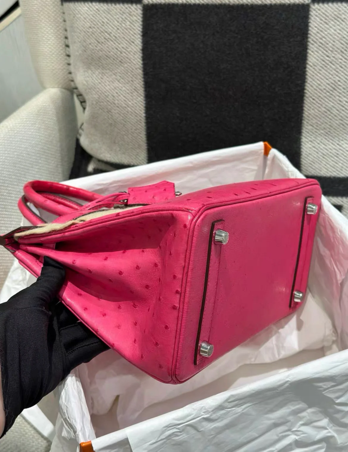 Hermes Birkin bag 25 Fuschia pink　Ostrich leather Palladium hardware - Image 4
