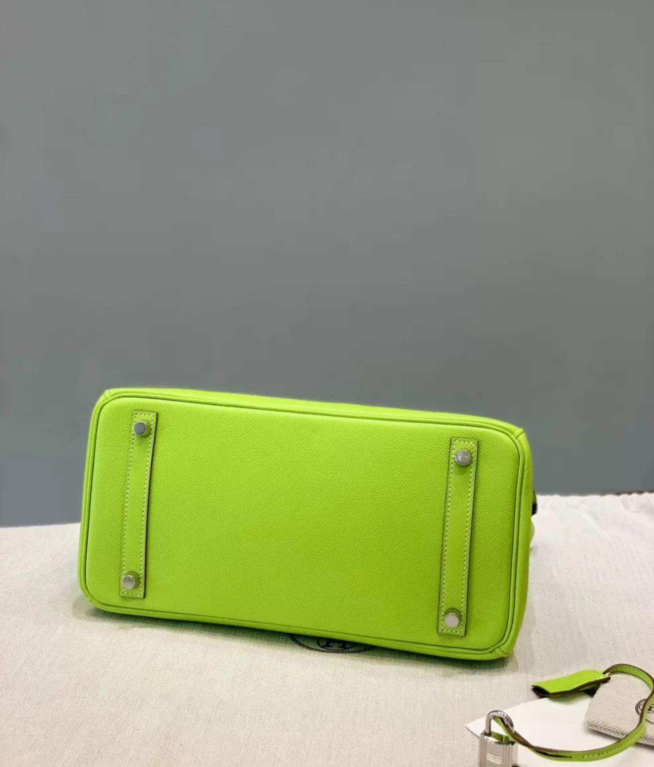 Hermes Birkin bag 30 Anis green Epsom leather Palladium hardware - Image 3