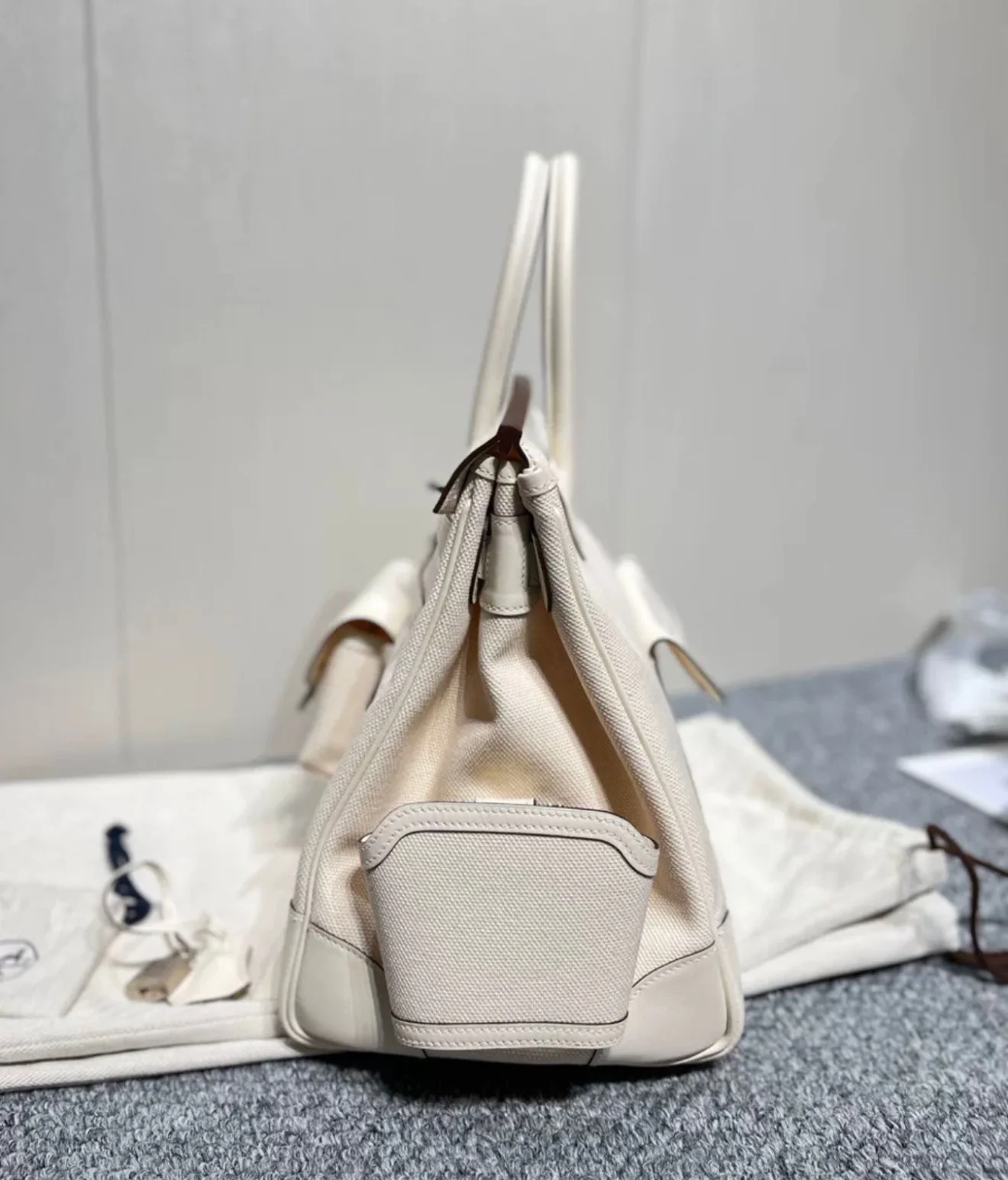 Hermès Birkin Cargo 35 Nata Toile and Swift Palladium Hardware - Image 4