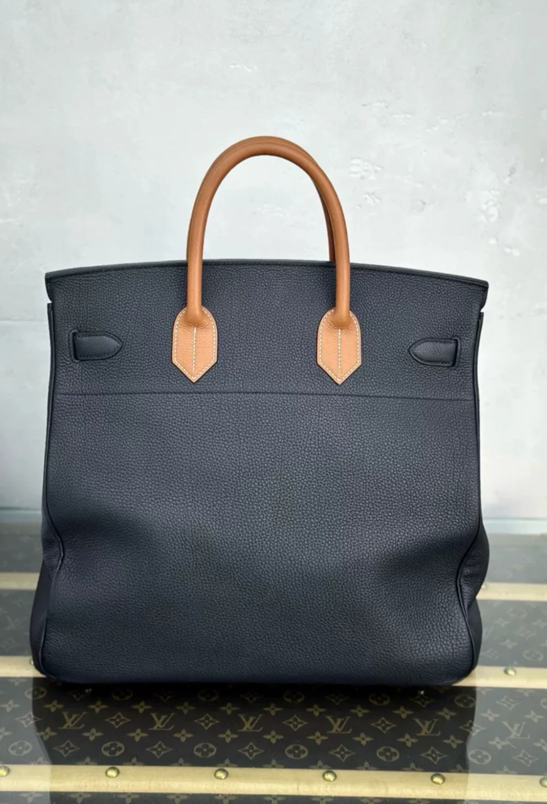 Hermès Birkin HAC 40 Black & Gold & Blue Royale Togo - Image 2