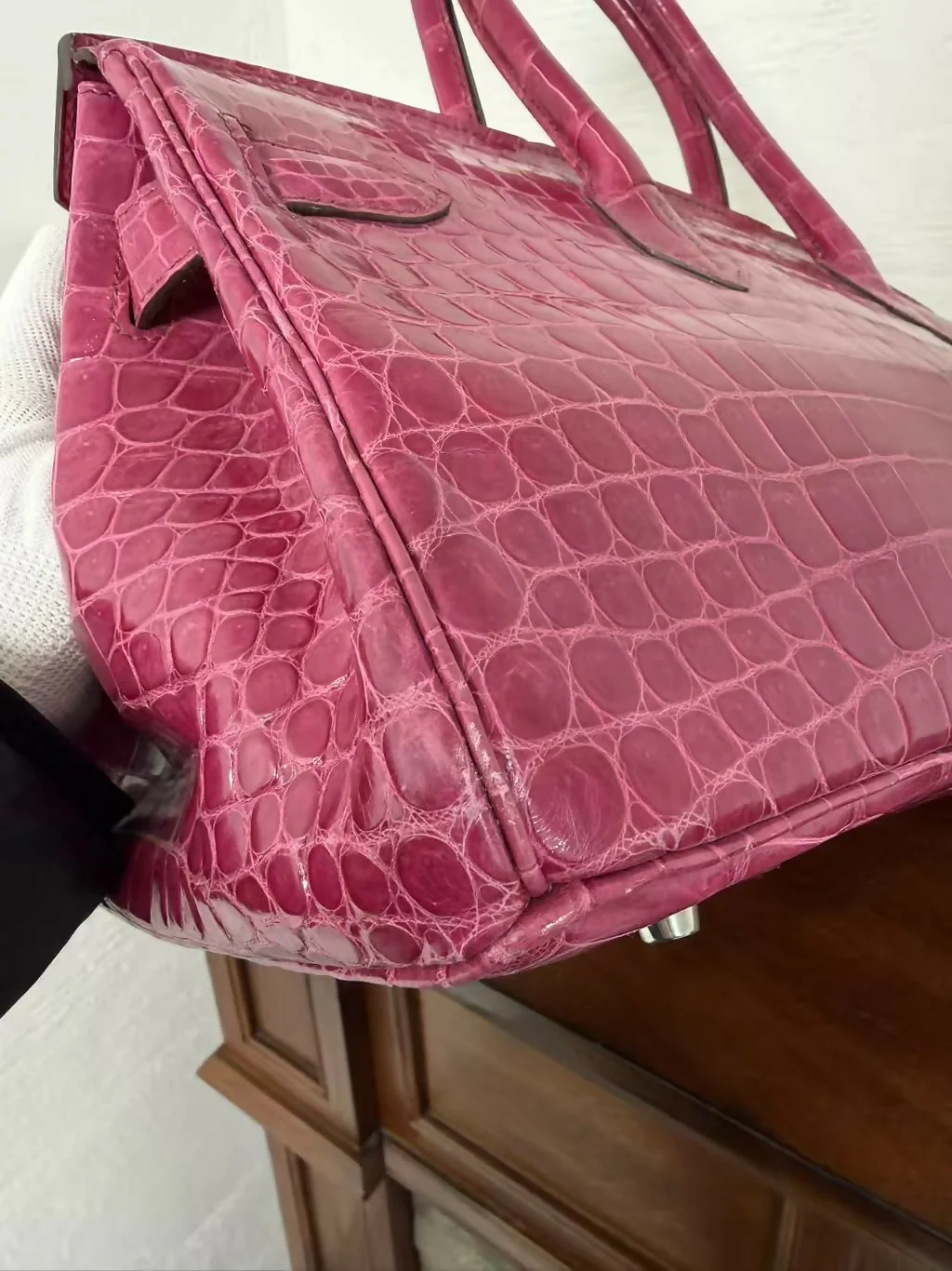 Hermès Birkin Shoulder JPG 42 Pink J7 Shiny Crocodile Palladium Hardware – Rare Exotic Statement Bag - Image 7