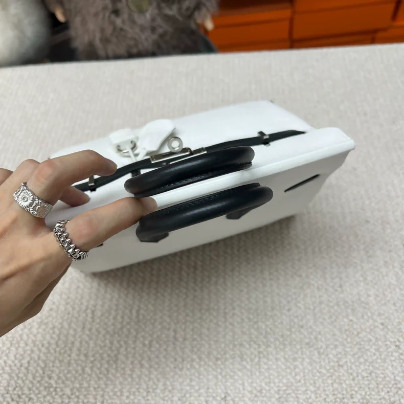 Hermes Birkin25 black and white Epsom leather Palladium Hardware - Image 3