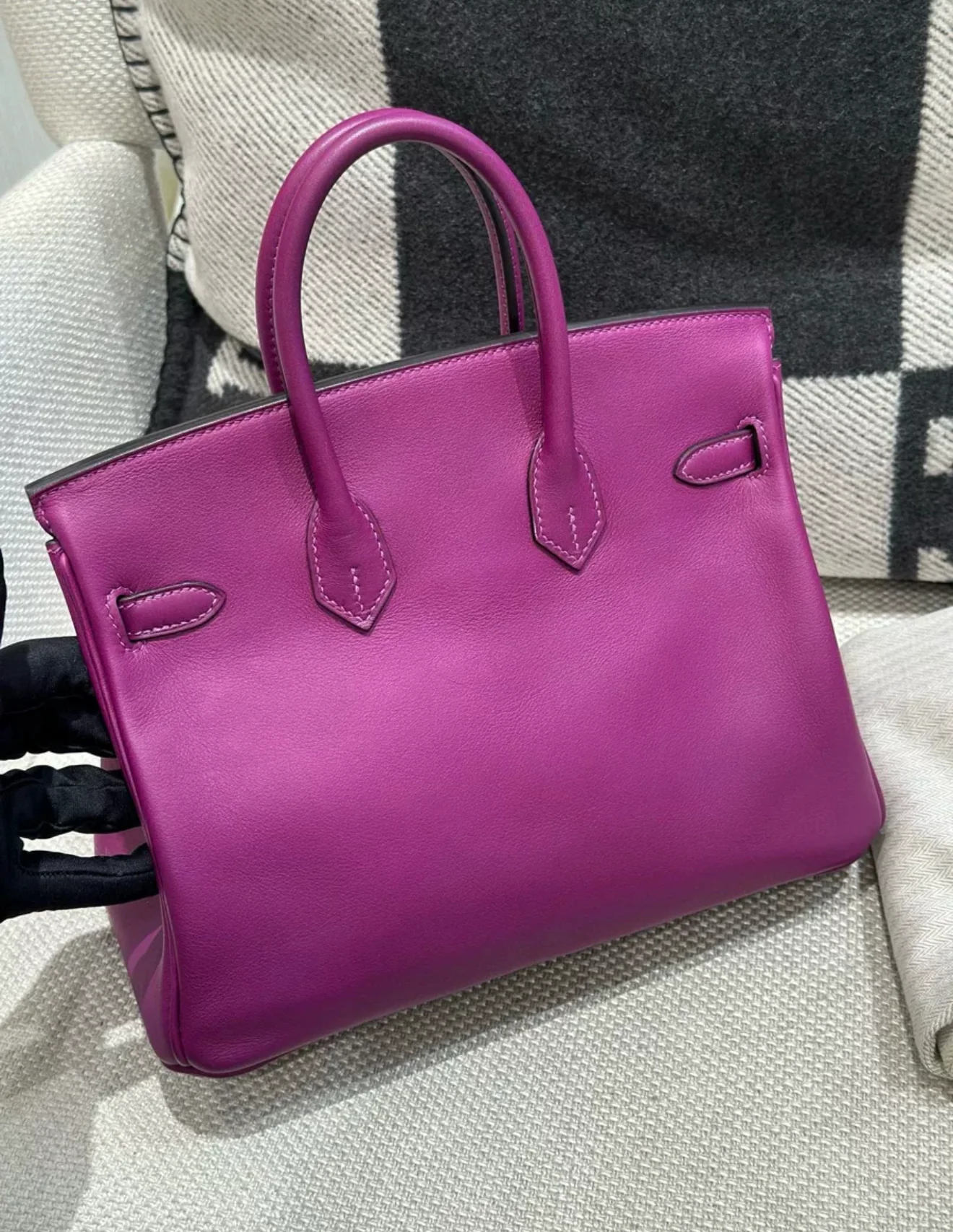 Hermes Birkin 25 Anemone Purple Swift Leather Gold Hardware Handbag - Image 3