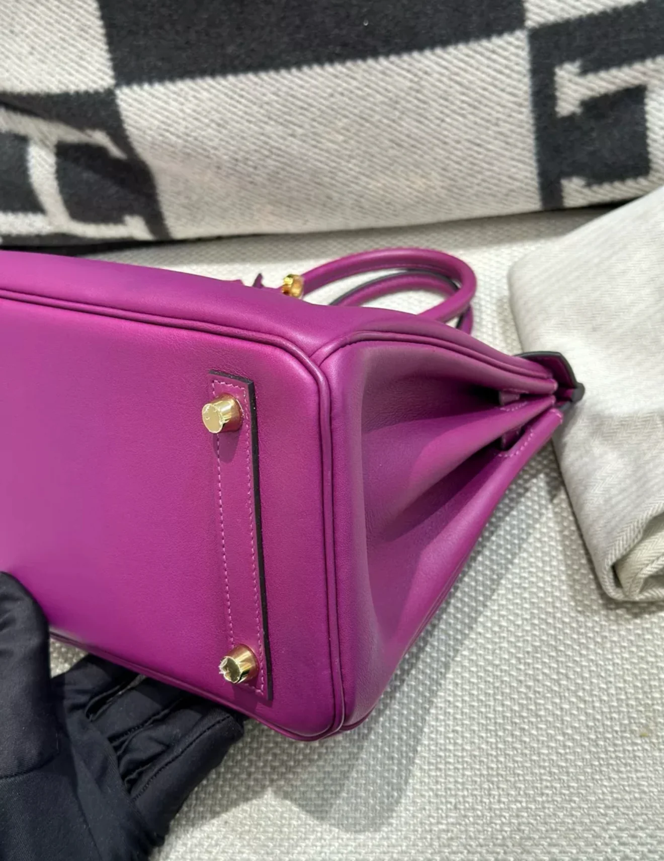 Hermes Birkin 25 Anemone Purple Swift Leather Gold Hardware Handbag - Image 5