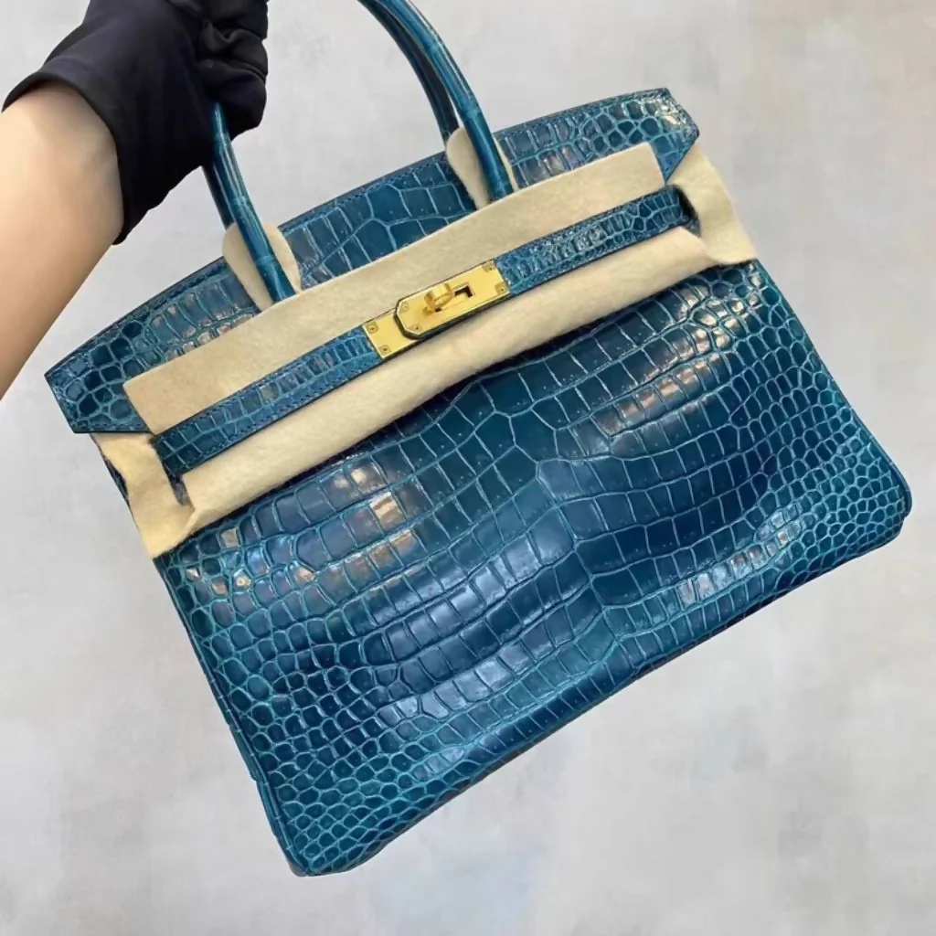 Hermes birkin 30 Blue Paon Shiny Crocodile Leather Gold Hardware - Image 3