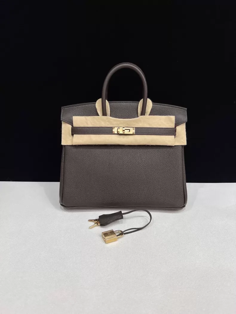Hermes Birkin 25 maroon togo leather light gold hardware - Image 3