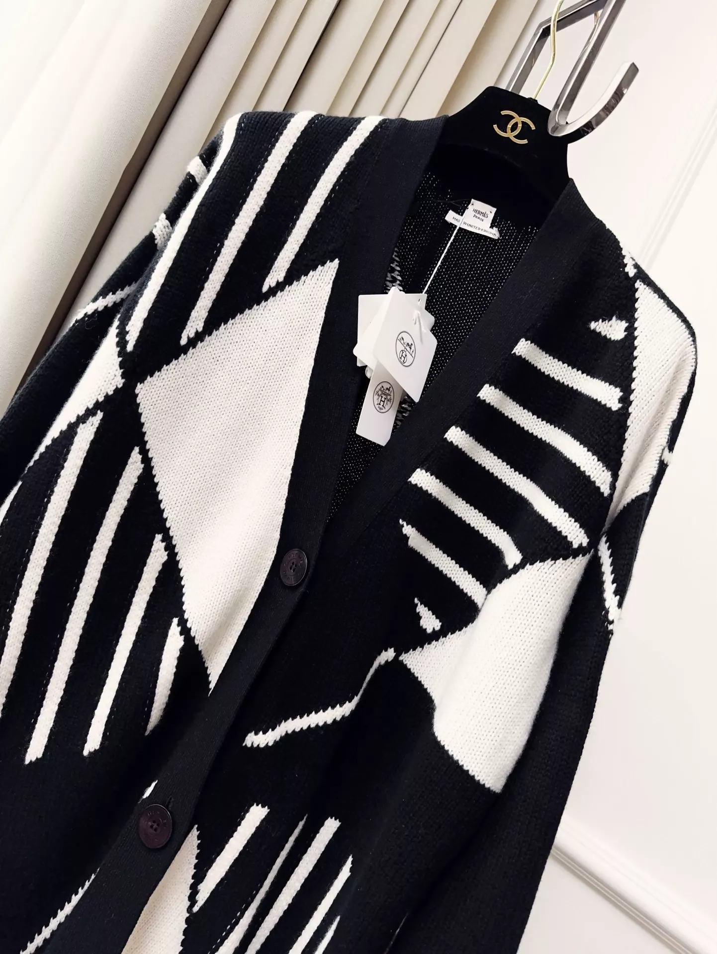 Hermes black and white long cashmere coat - Image 3
