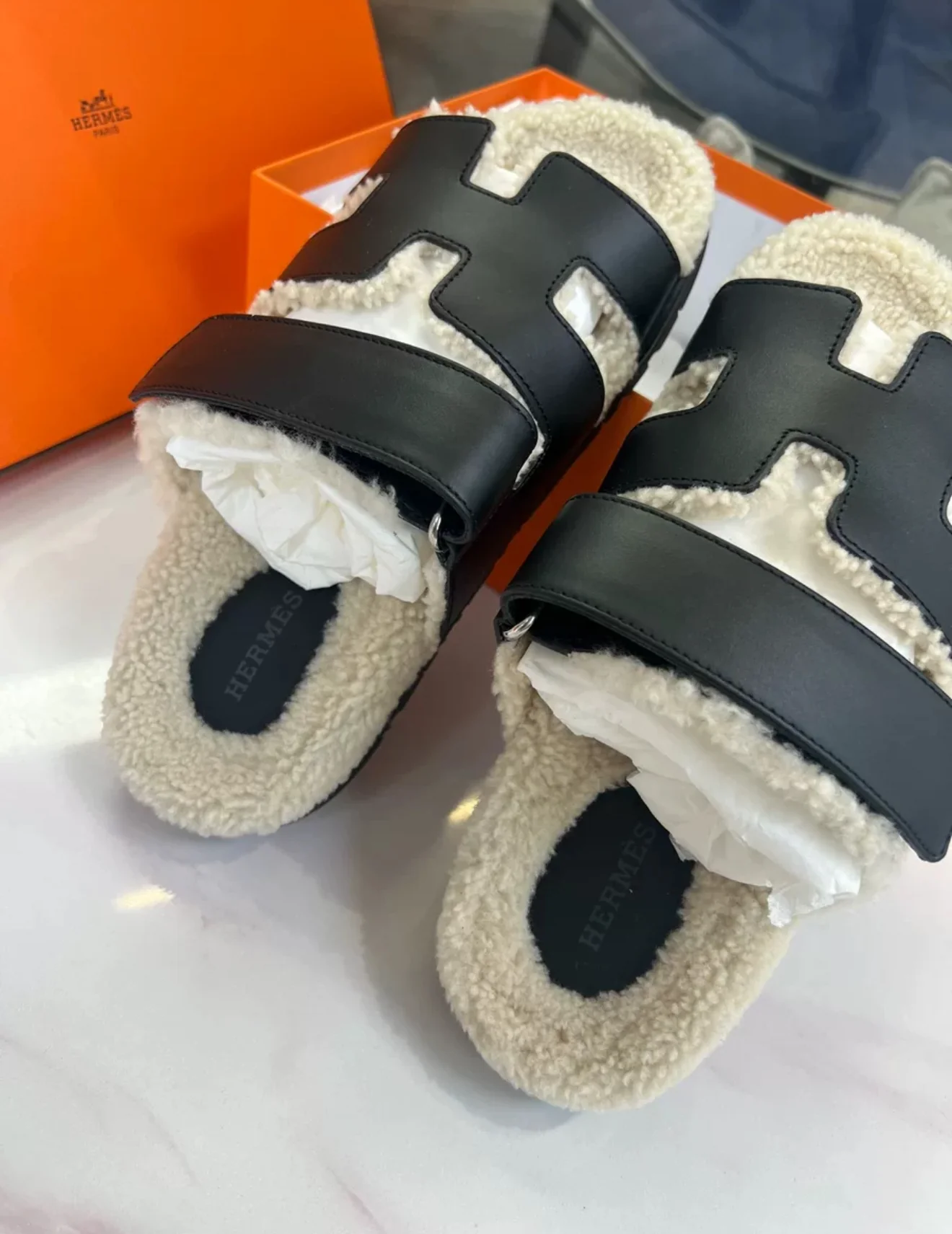 Hermès Black Leather Shearling Chypre Sandals - Image 3