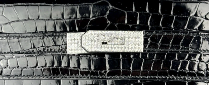 Hermès Black Shiny Porosus Crocodile Kelly 35 18k White Gold and Diamond Hardware - Image 3