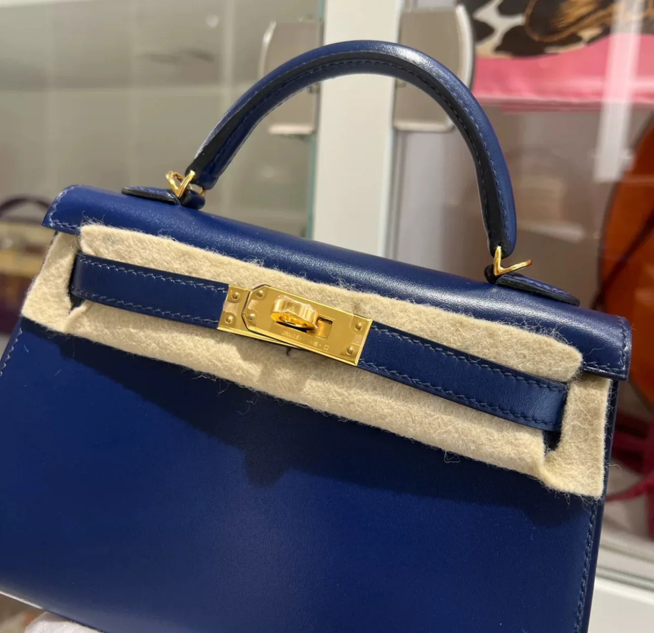 Hermès Bleu Sapphire Box Mini Kelly II 20 Gold Hardware - Image 4