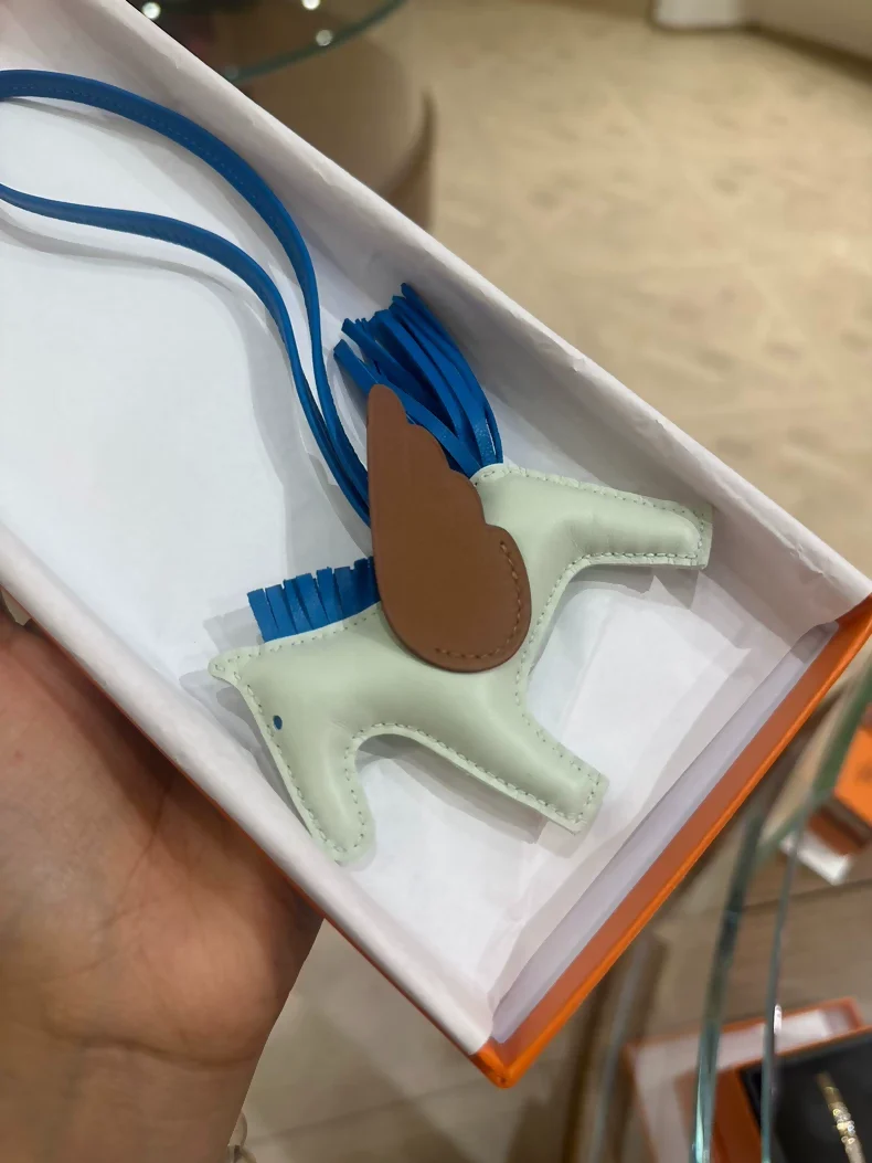Hermes Green Pegasus charm - Image 2