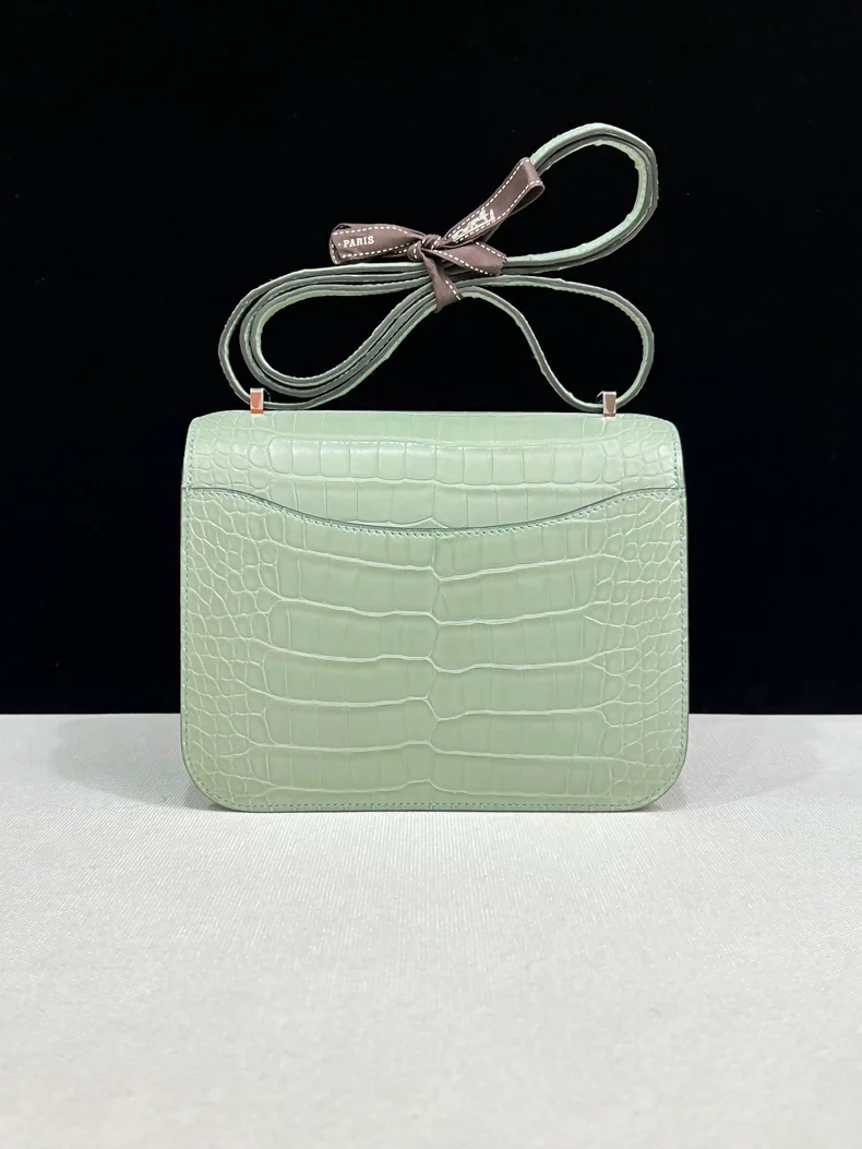 Hermes Constance 19 Vert Peppermint Crocodile Leather Palladium Hardware - Image 2