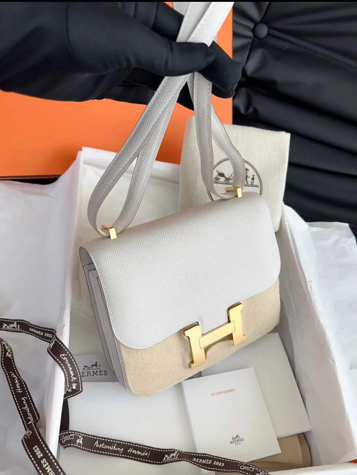 Hermès Constance 19 Craie Epsom Gold Hardware - Image 4