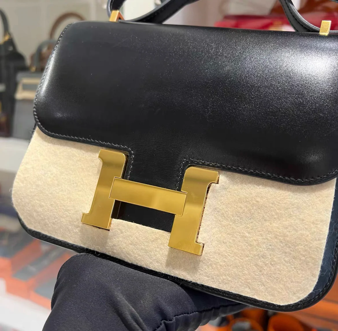 Hermes Constance 19 Black Box calf leather Gold hardware - Image 5