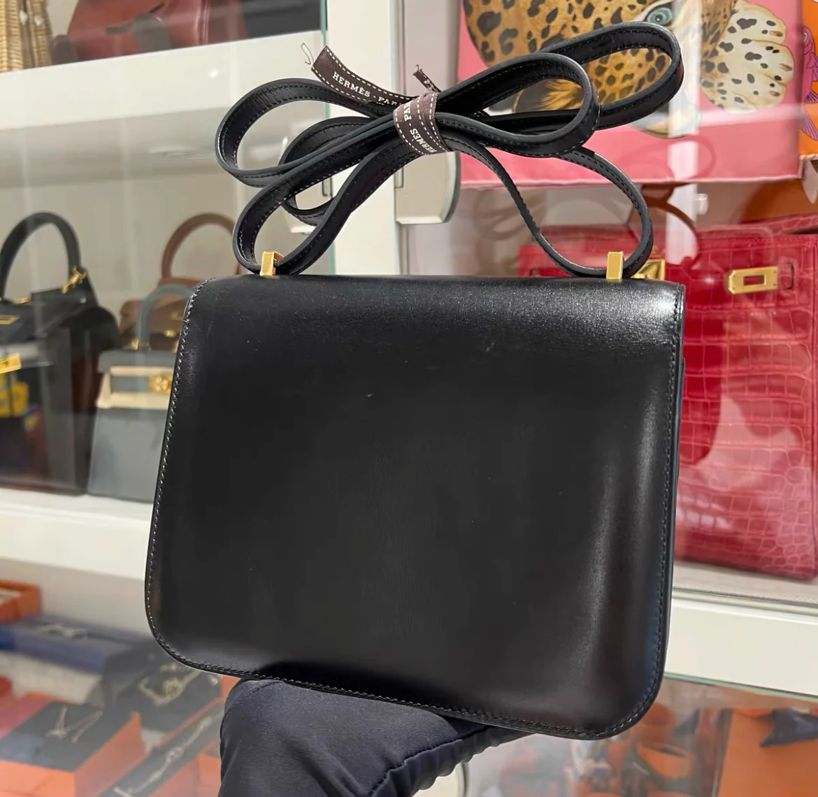 Hermes Constance 19 Black Box calf leather Gold hardware - Image 7