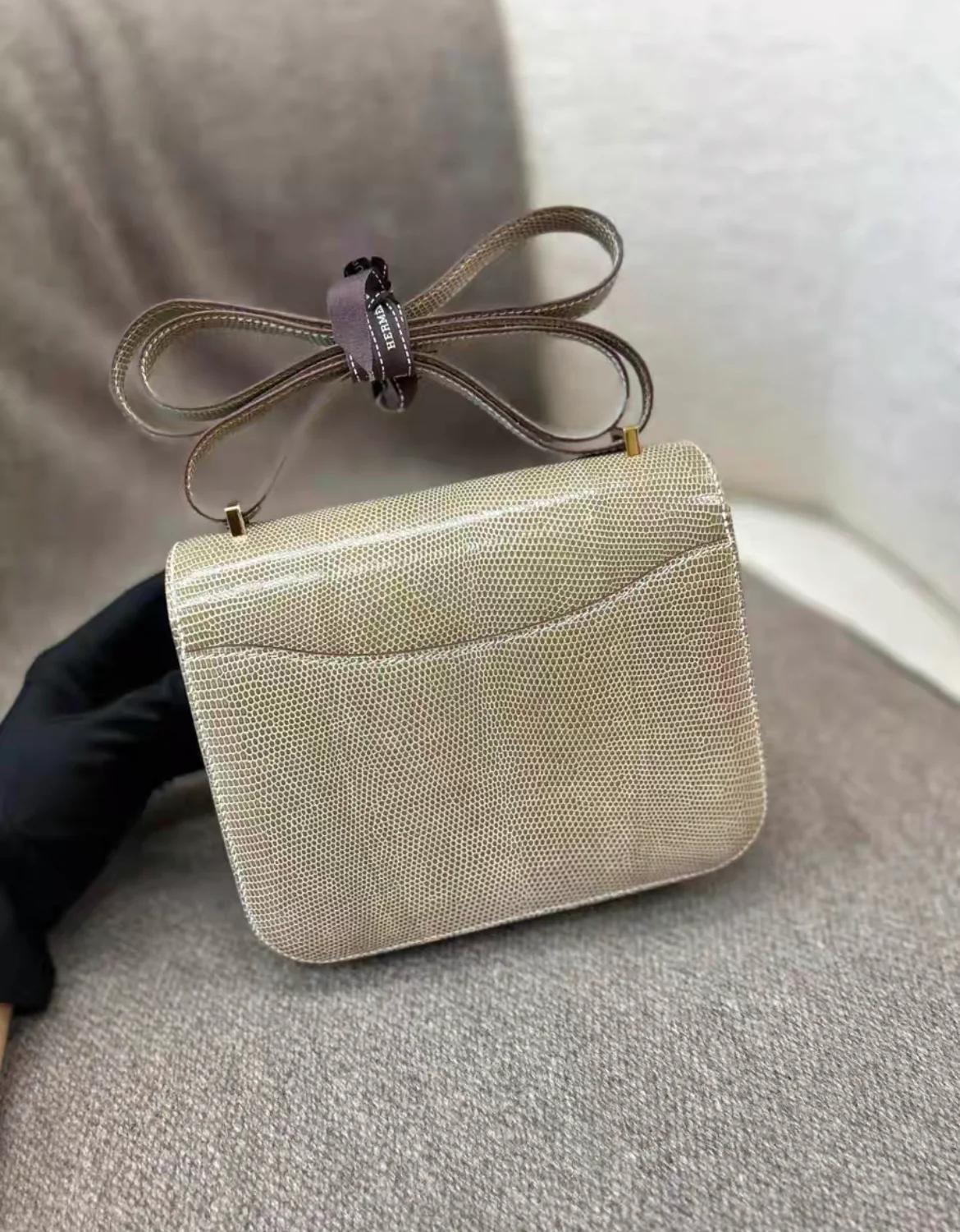 HERMES CONSTANCE 19 SHINY FICELLE NILOTICUS LIZARD WITH GOLD HARDWARE - Image 3