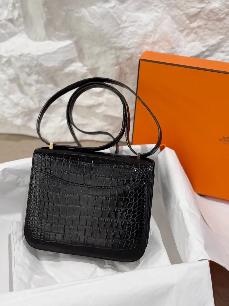 Hermes Constance 19 Black shiny crocodile leather Gold Hardware - Image 2