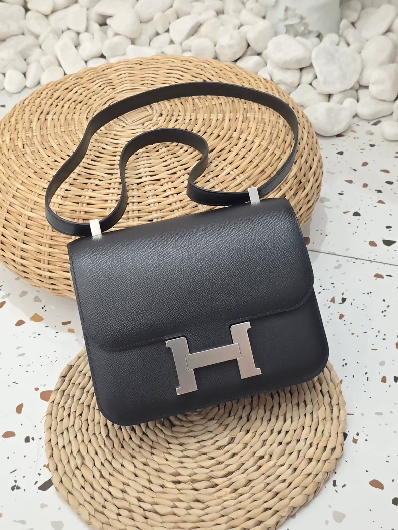 Hermes Constance 24 black Epsom leather palladium hardware - Image 2