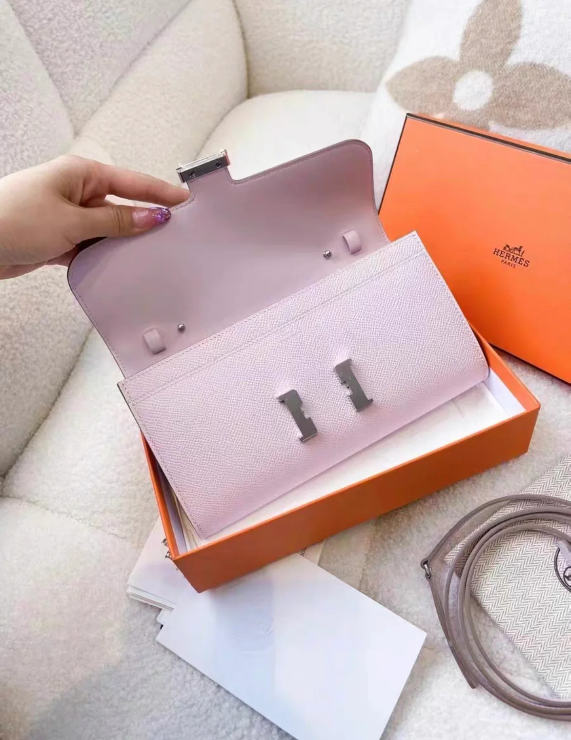 Hermès Constance Wallet To Go Mauve Pale Epsom Palladium Hardware - Image 4