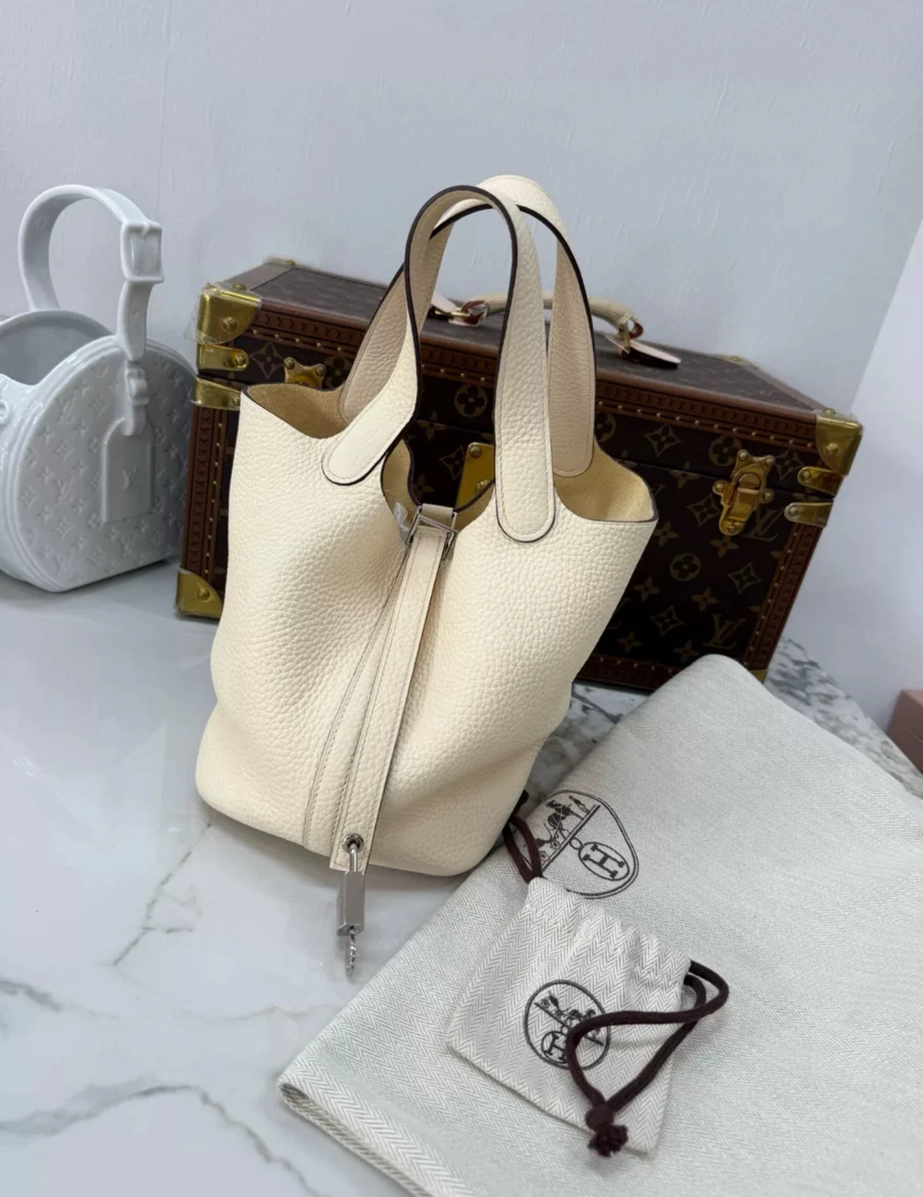 Hermes Picotin 18 Nata Togo Leather Palladium Hardware