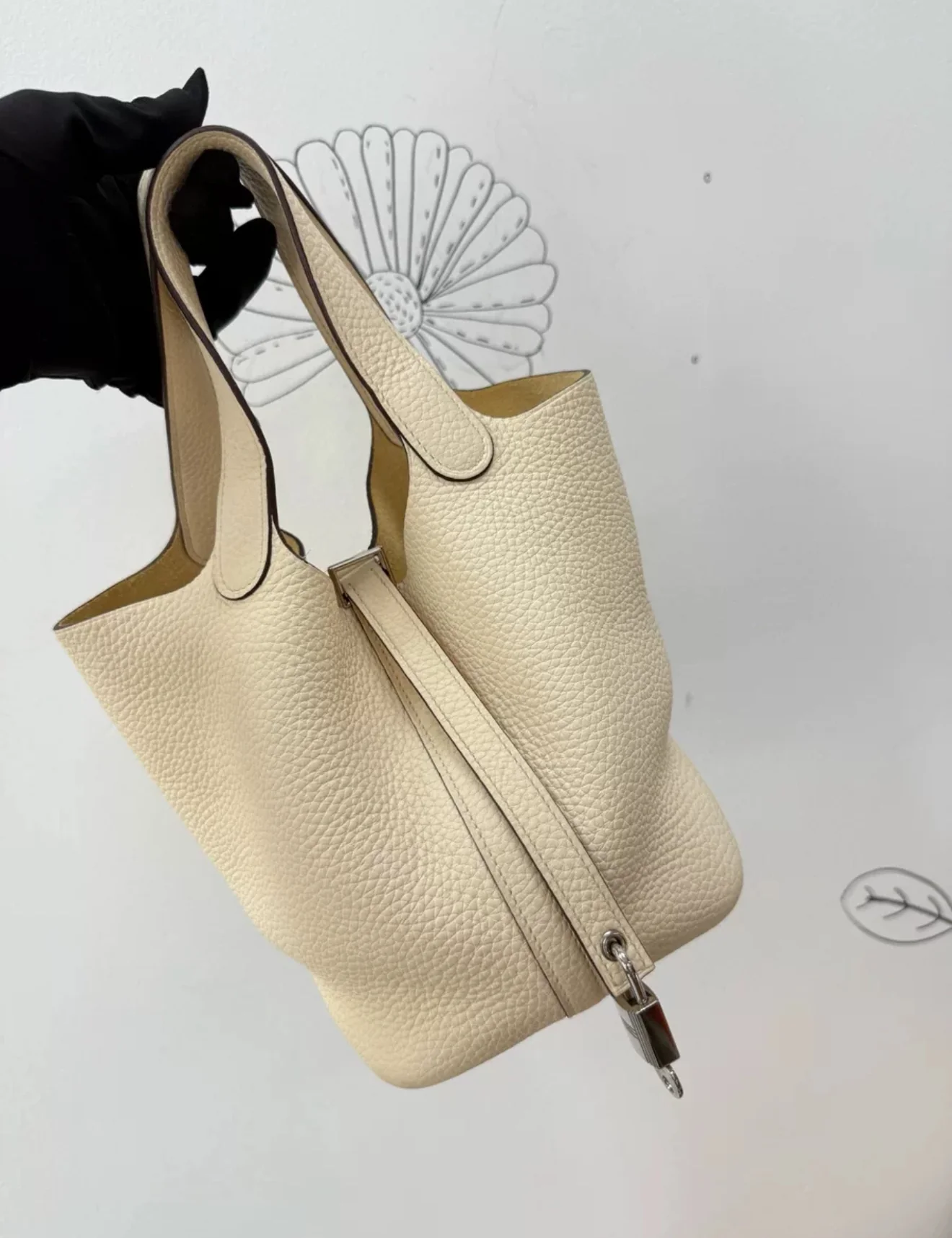 Hermes Picotin 18 Nata Togo Leather Palladium Hardware - Image 3