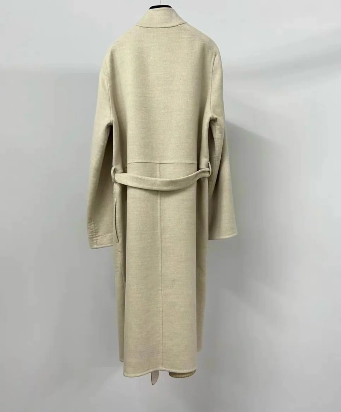 Hermes cream white cashmere coat, size fr34 - Image 2