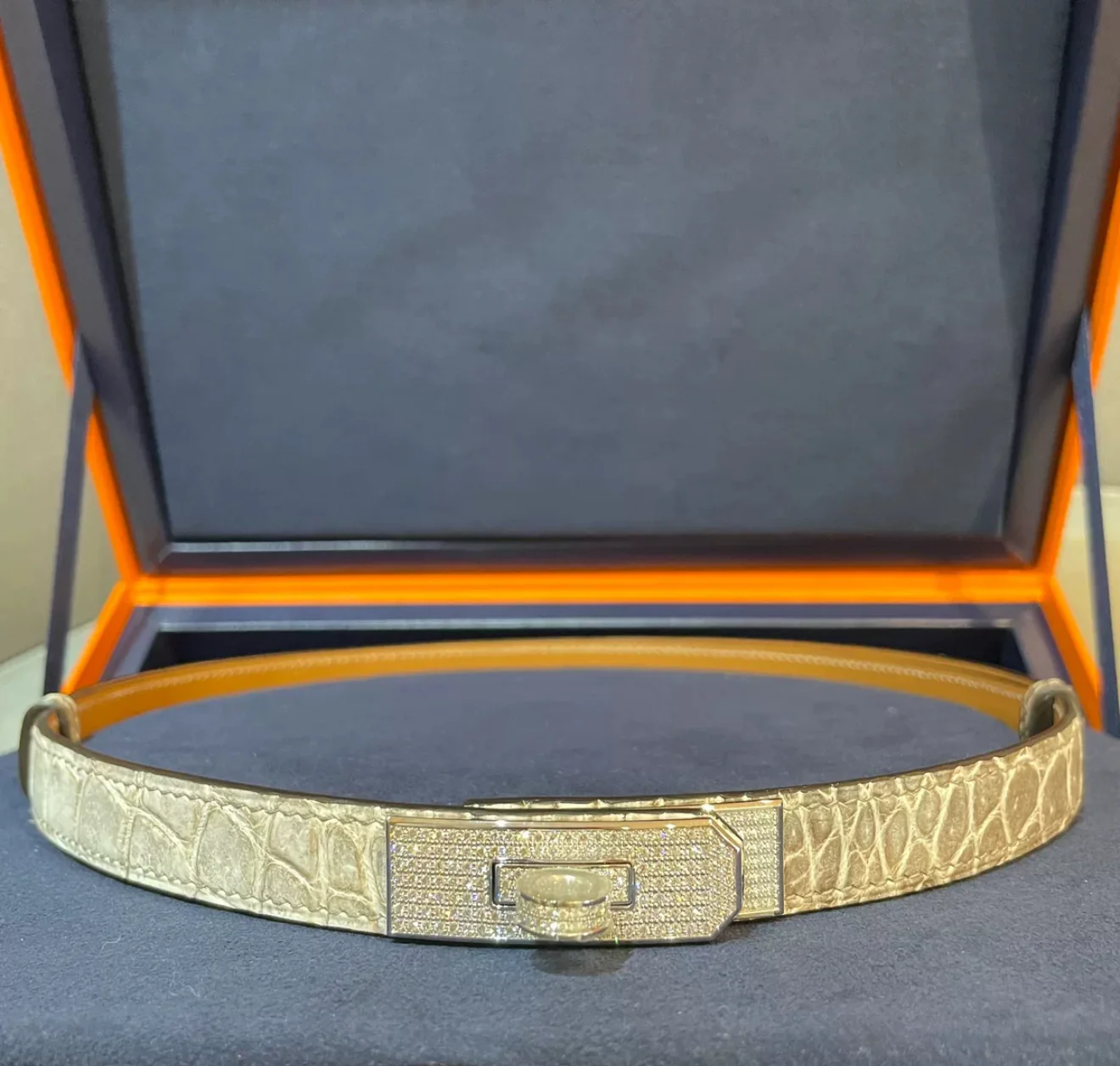 Hermes Diamond Himalaya Kelly Belt - Image 3