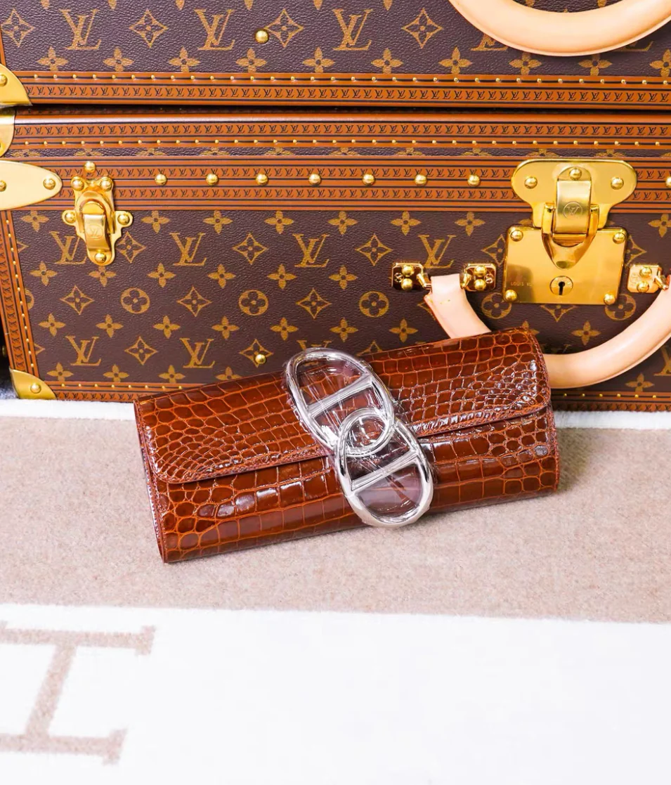 HERMÈS EGEE CLUTCH IN CROCO NILOTICUS BROWN PALLADIUM HARDWARE - Image 2