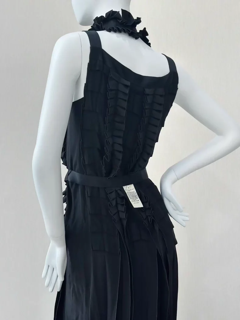 Hermes Fall/Winter 2022 Silk Pleated Gown - Image 3