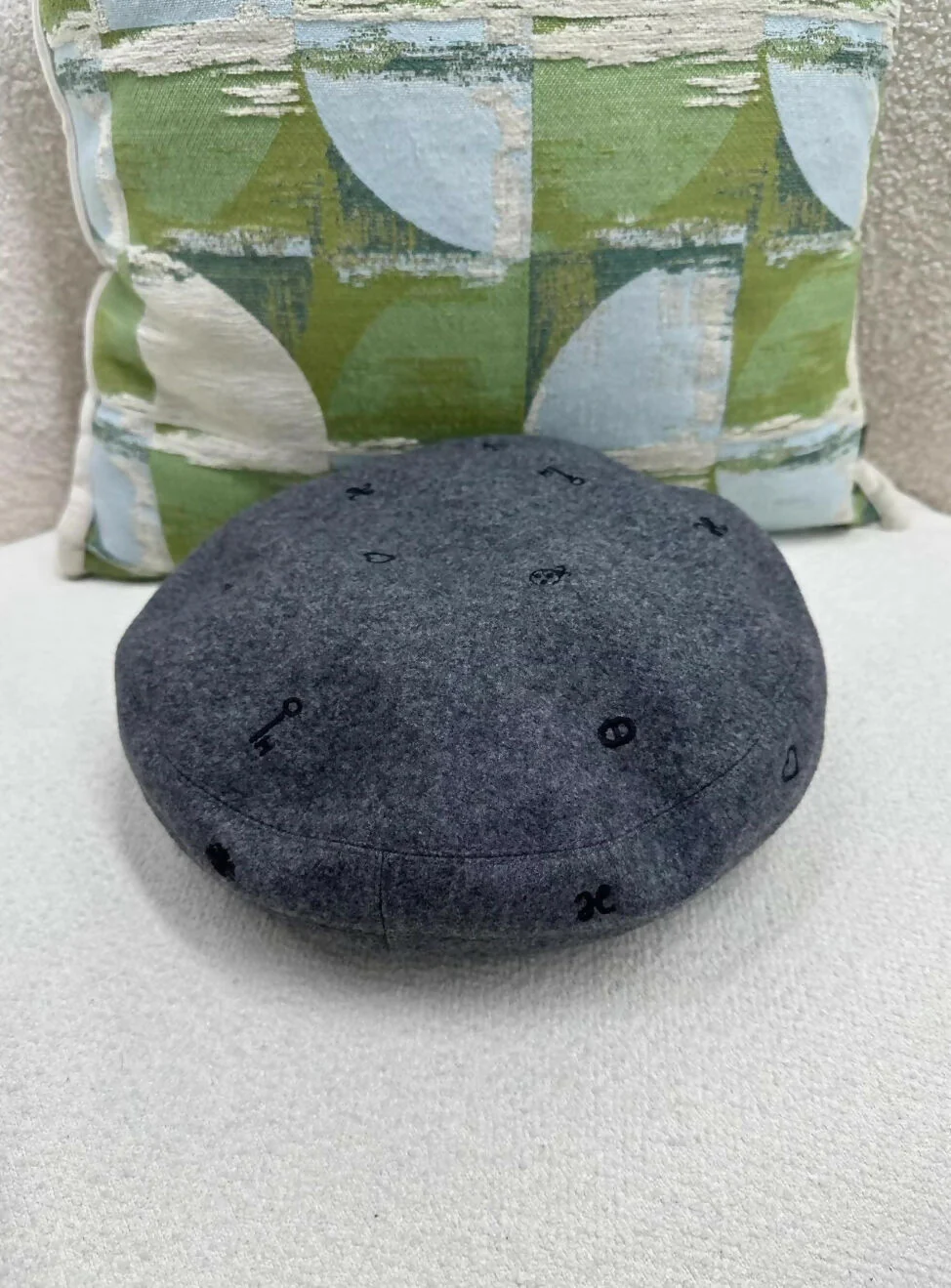 Hermès Cashmere Leather Beret Gray 57 - Image 2